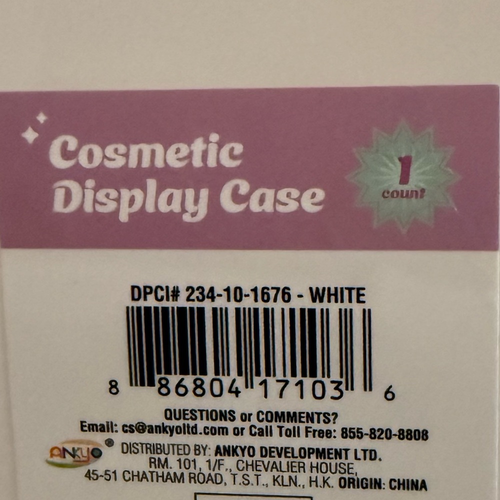 ⚡️Target Cosmetic Display Case - Picture 4 of 4